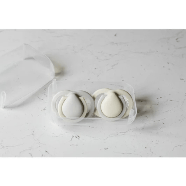 Tommee tippee Newborn Soother Pack of 2 (0–2M) - Nesh Kids Store